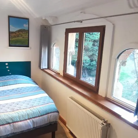 24m2 Cosy Classe, Lit Queen Size, Netflix, Wifi, 400m Centre, Parking, Boite A Cles, La Tarine Appartement *